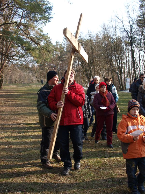 Prožijme společnou křížovou cestu na Svatém Antoníku 