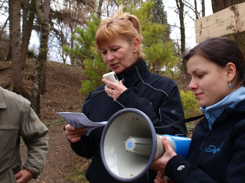 Eliška Pospíšilová u Lhotské studánky